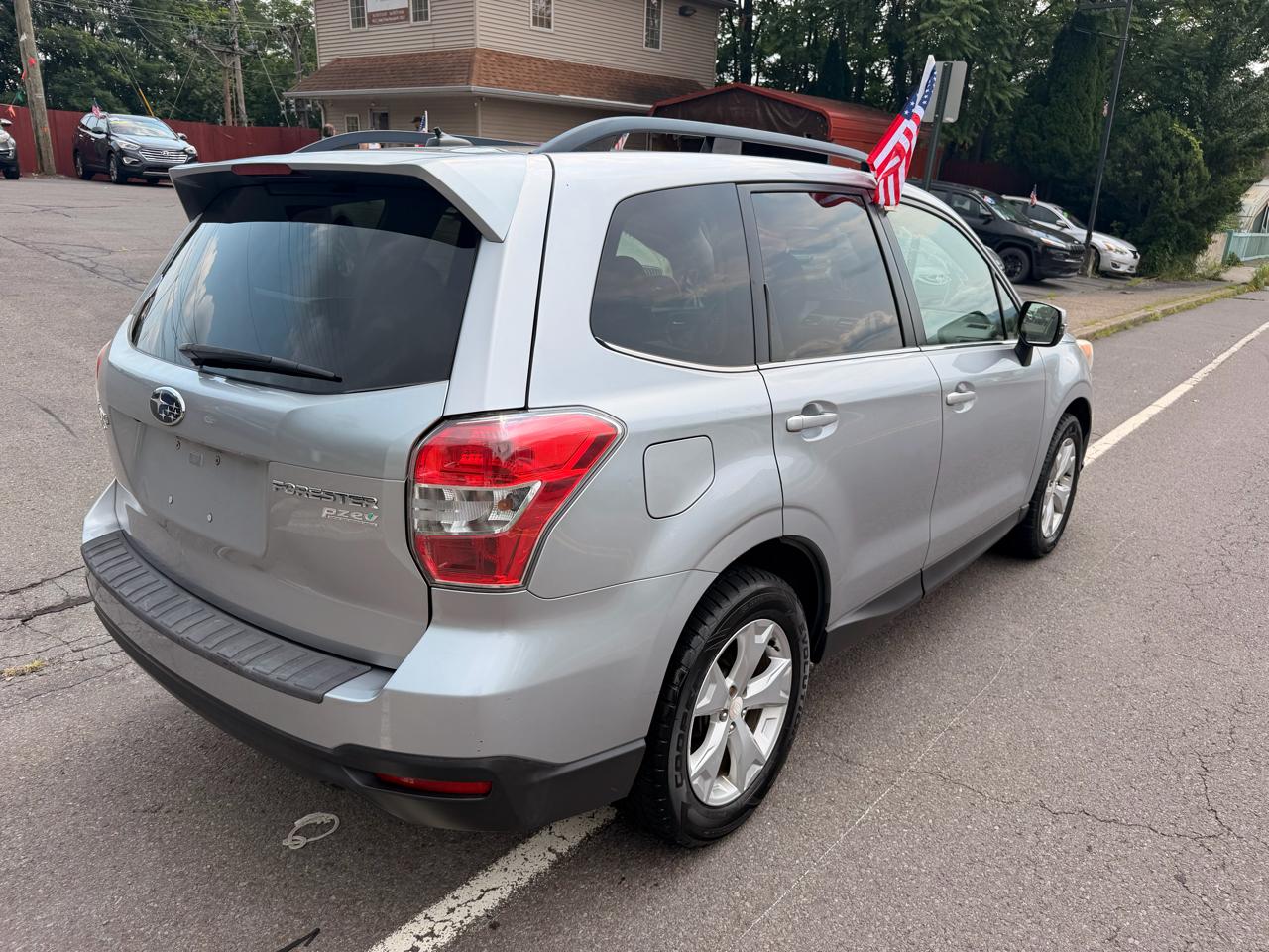 Subaru Forester 4dr Auto 2.5i Touring PZEV 2014