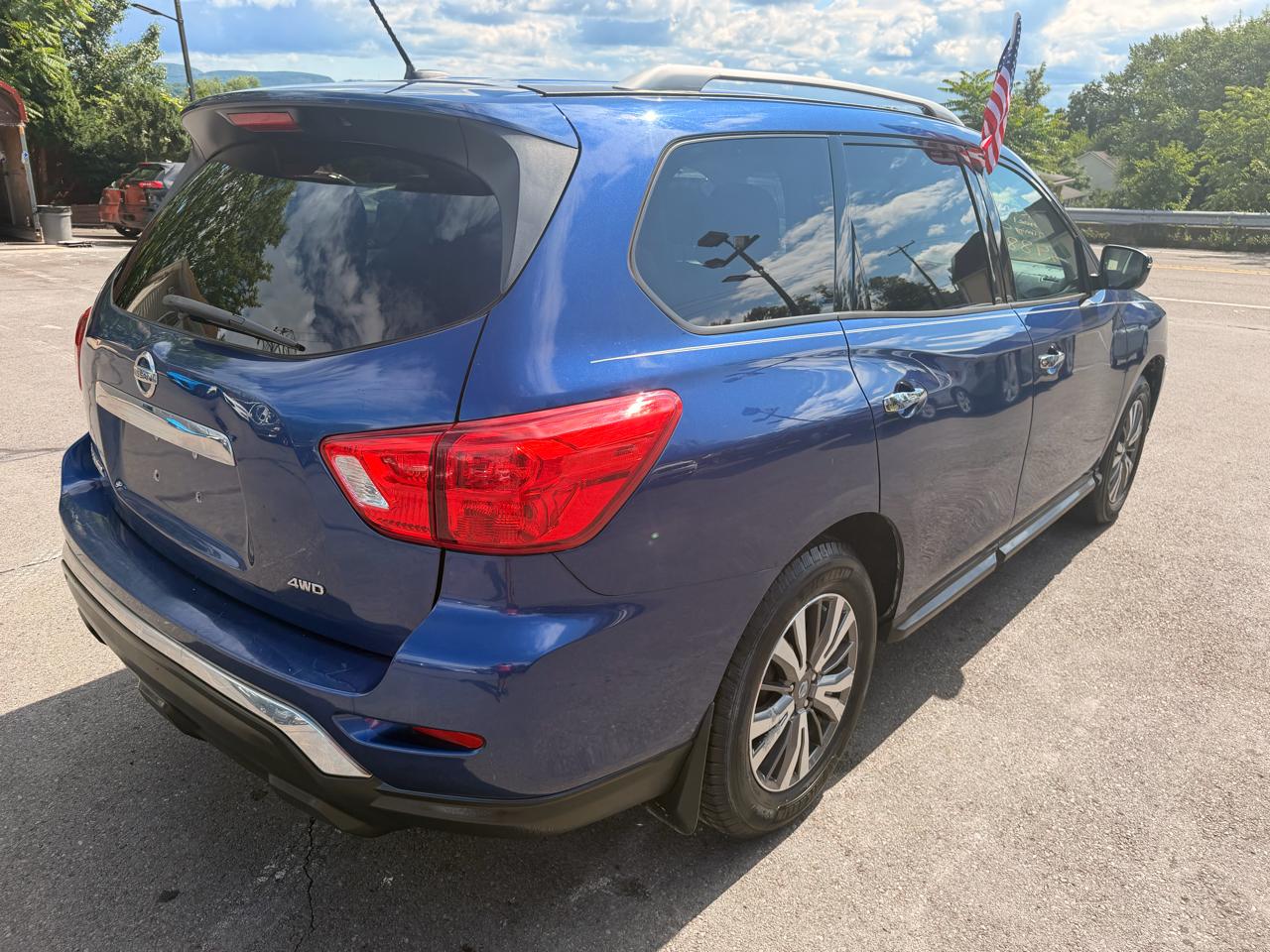 Nissan Pathfinder 4x4 S 2017