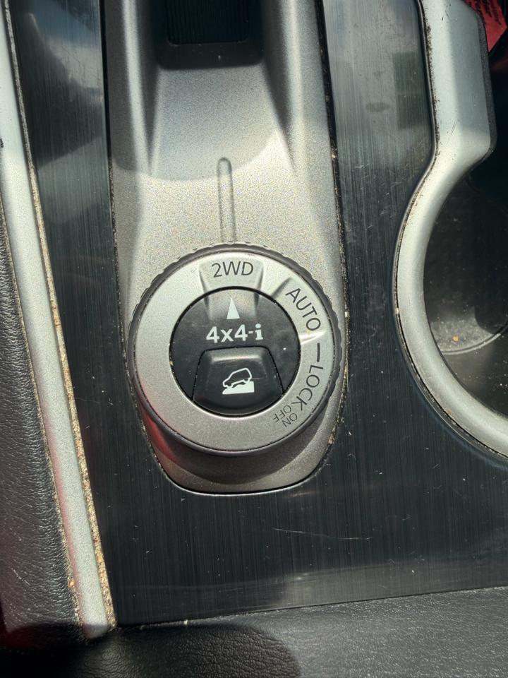 Nissan Pathfinder 4x4 S 2017