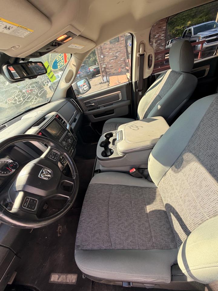 RAM 1500 4WD Crew Cab 140.5" Big Horn 2016