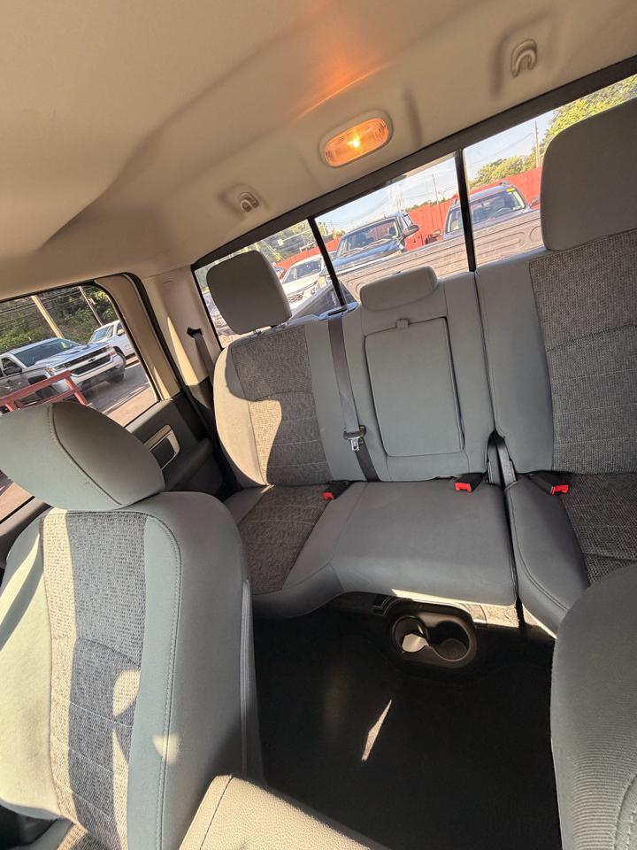 RAM 1500 4WD Crew Cab 140.5" Big Horn 2016