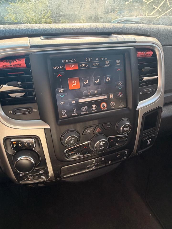 RAM 1500 4WD Crew Cab 140.5" Big Horn 2016