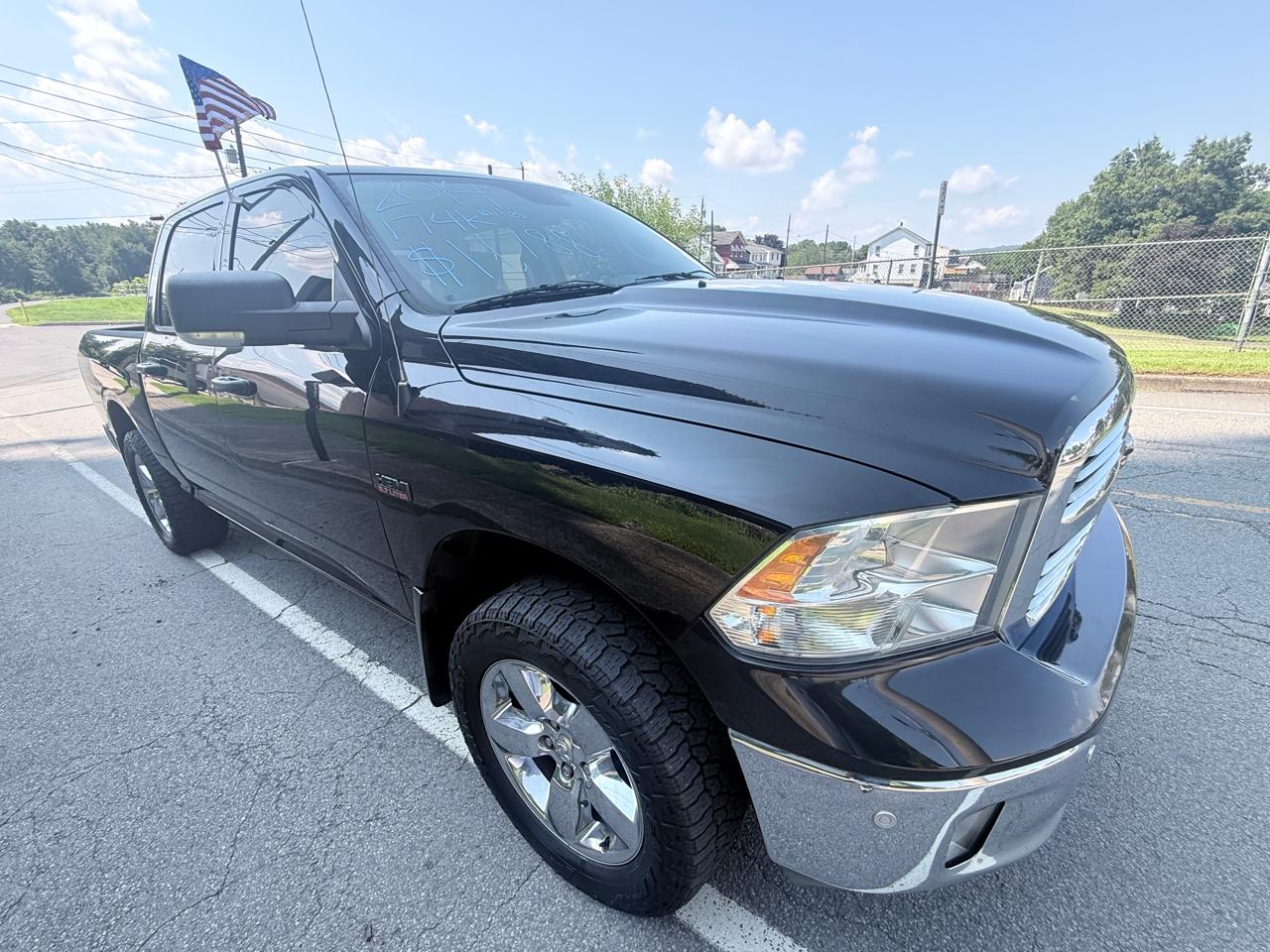 RAM 1500 4WD Crew Cab 140.5" Big Horn 2014