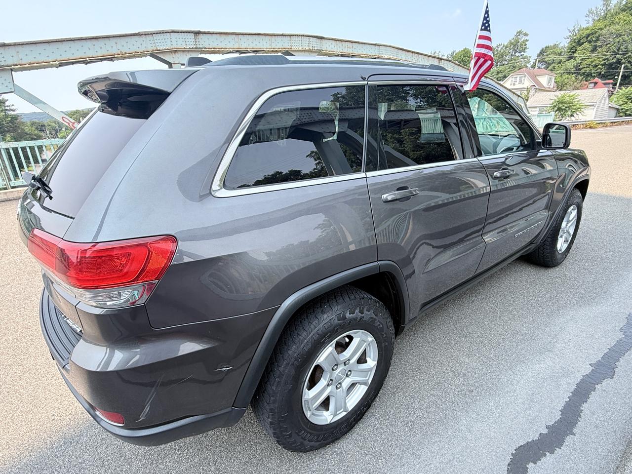 Jeep Grand Cherokee 4WD 4dr Laredo 2014