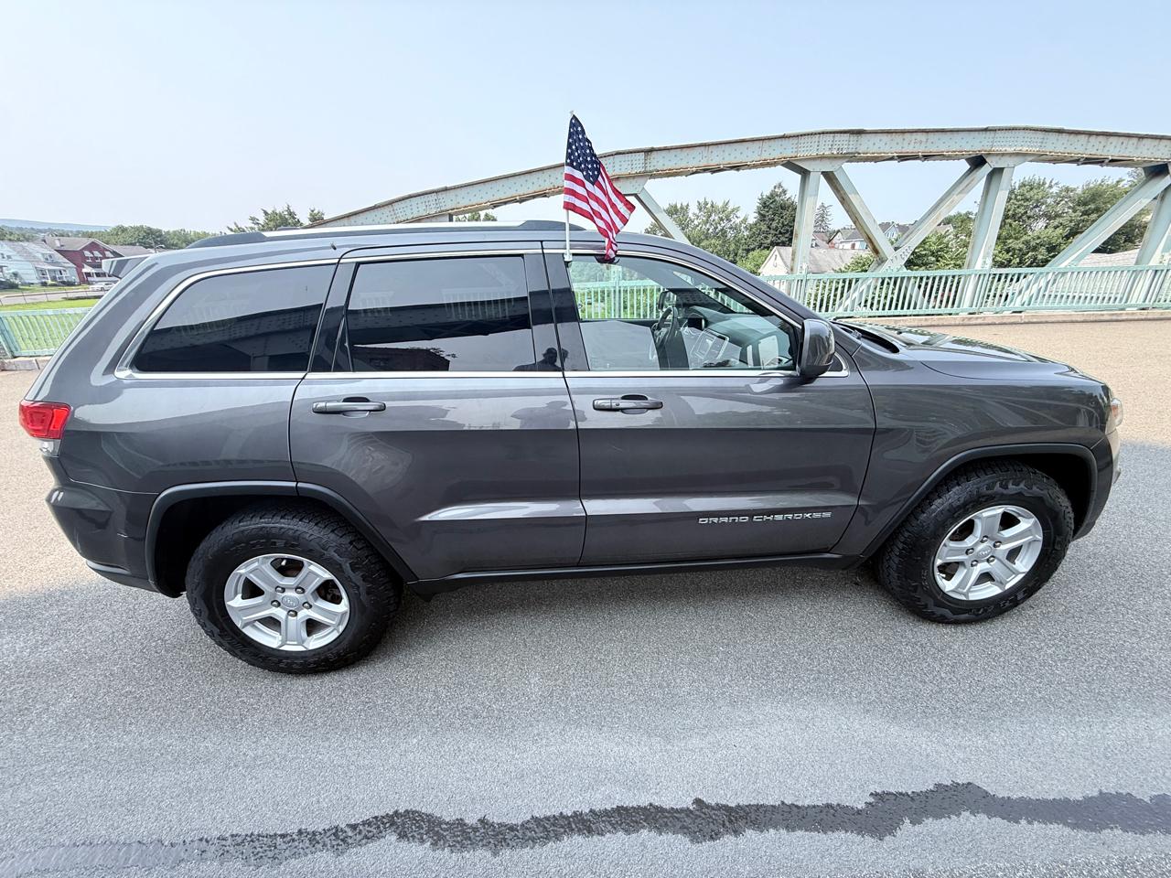Jeep Grand Cherokee 4WD 4dr Laredo 2014