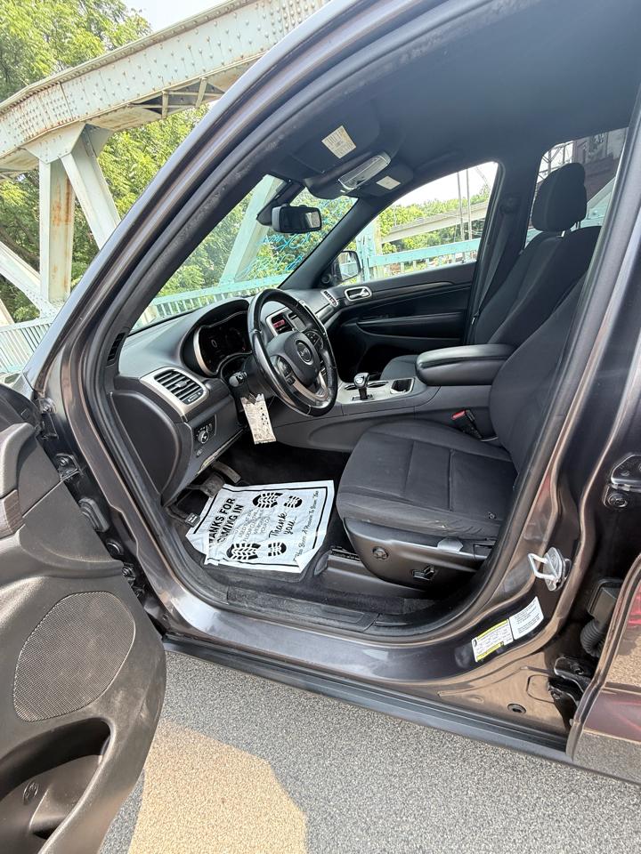 Jeep Grand Cherokee 4WD 4dr Laredo 2014