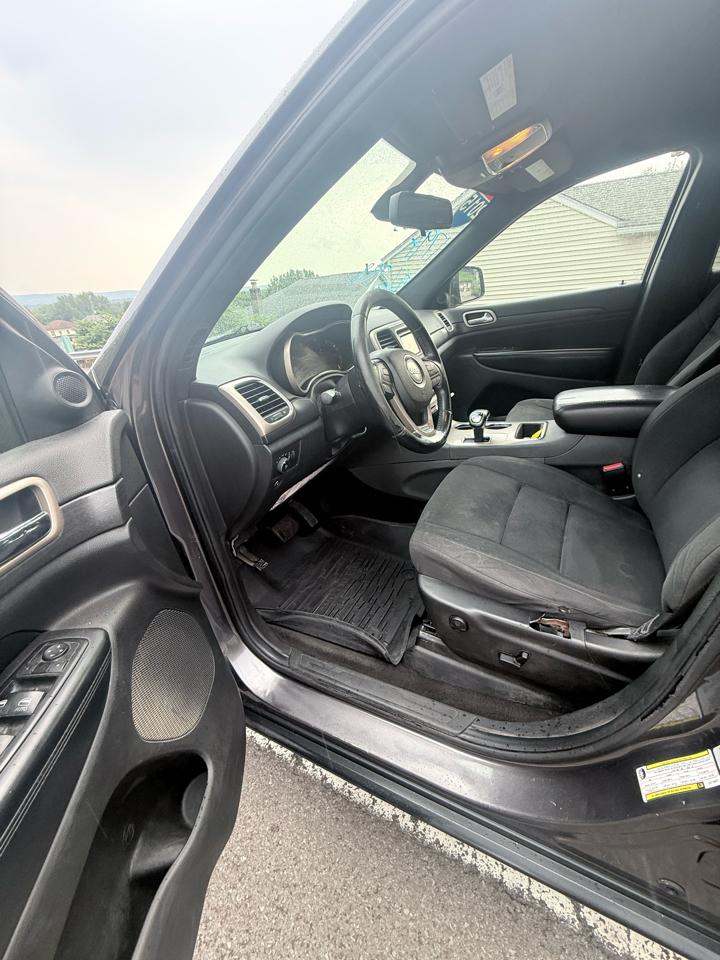 Jeep Grand Cherokee 4WD 4dr Laredo 2015