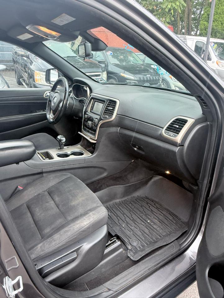 Jeep Grand Cherokee 4WD 4dr Laredo 2015