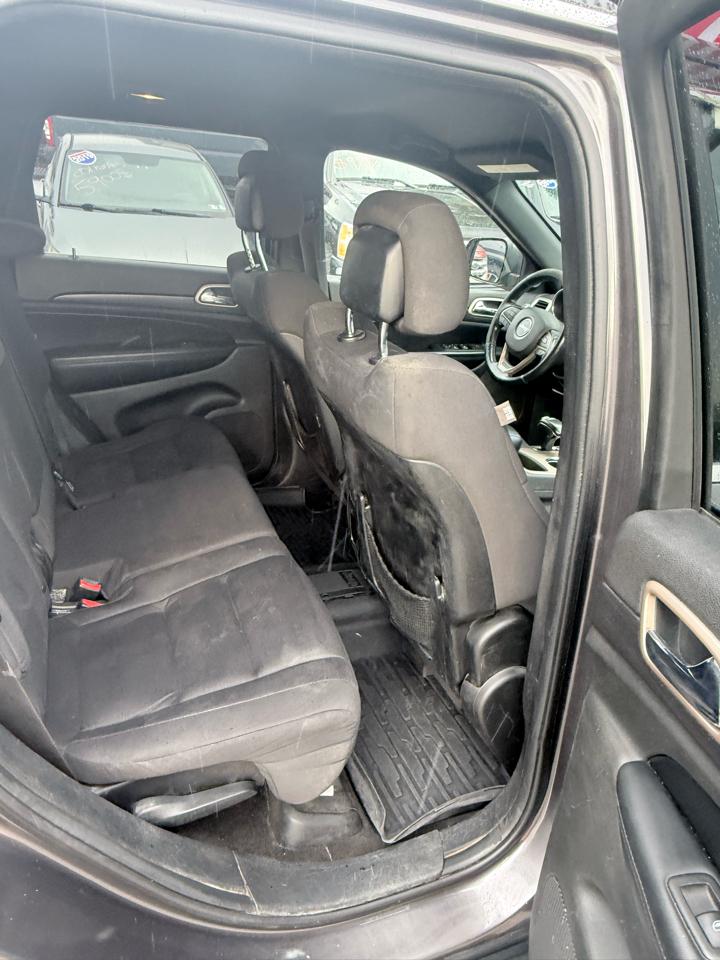 Jeep Grand Cherokee 4WD 4dr Laredo 2015