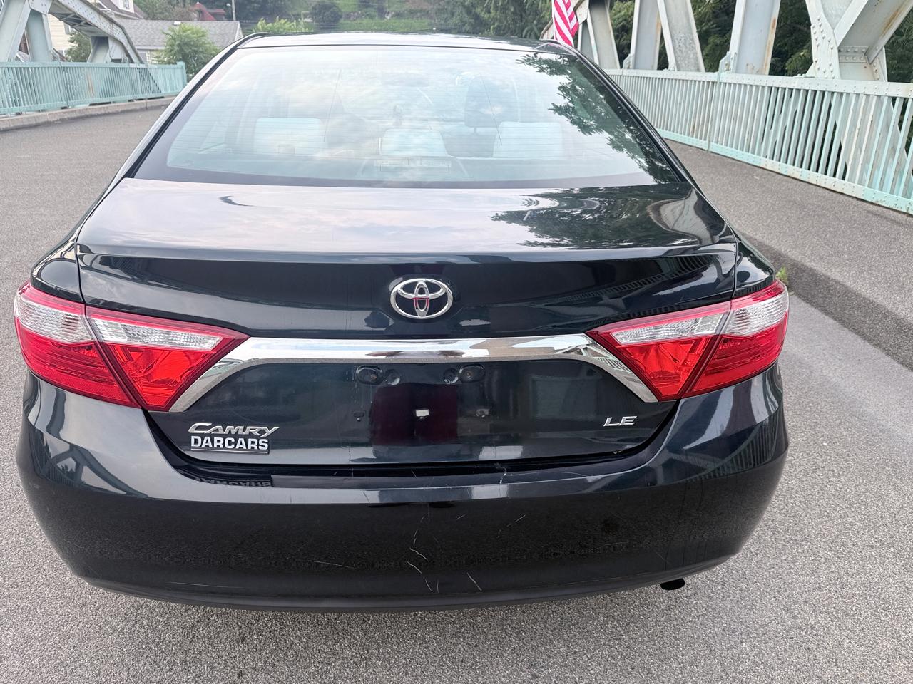Toyota Camry 4dr Sdn I4 Auto SE w/Special Edition Pkg (Natl) 2016