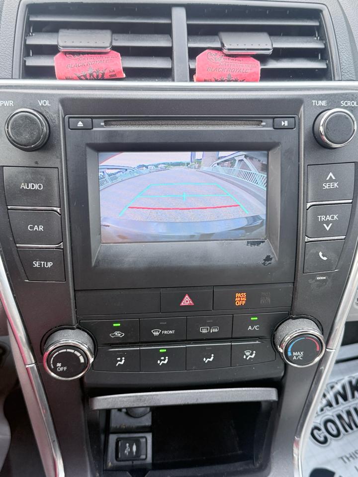 Toyota Camry 4dr Sdn I4 Auto SE w/Special Edition Pkg (Natl) 2016