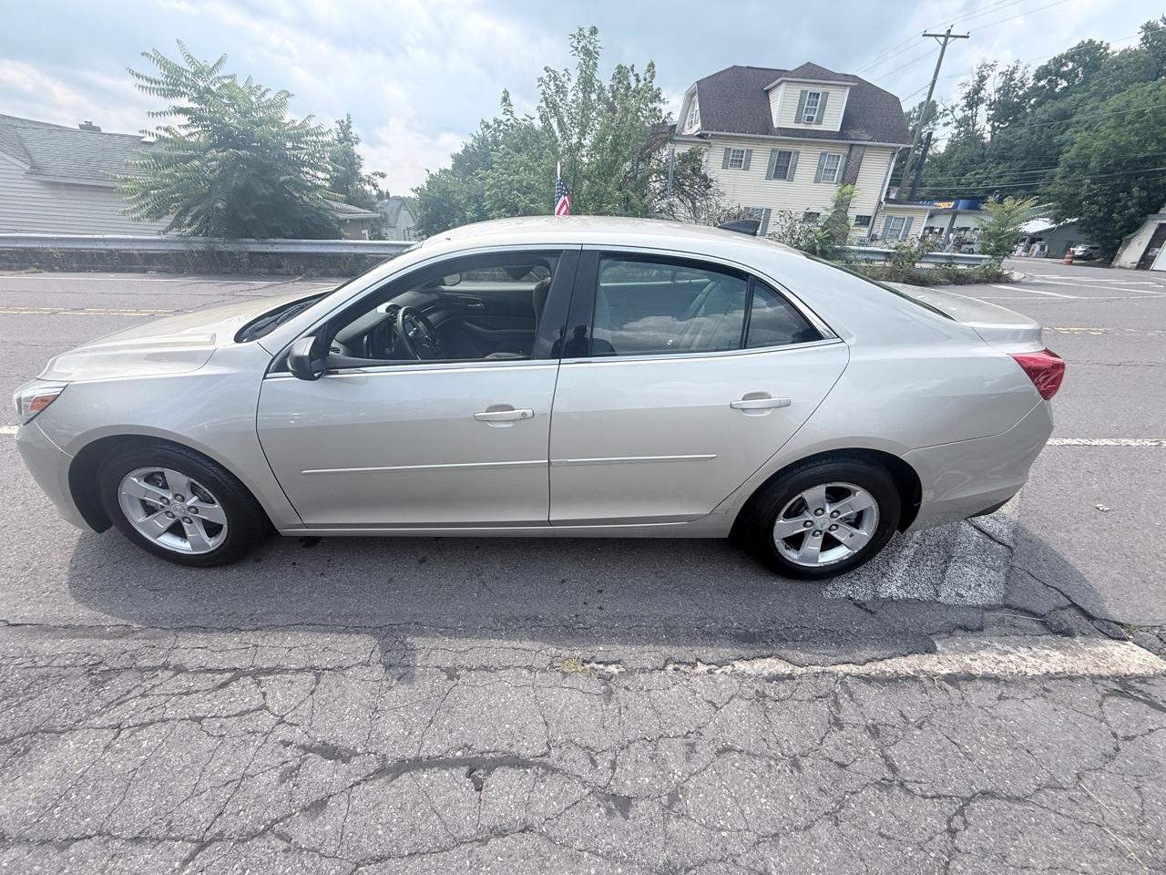 Chevrolet Malibu 4dr Sdn LS w/1LS 2015