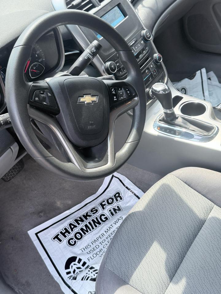 Chevrolet Malibu 4dr Sdn LS w/1LS 2015