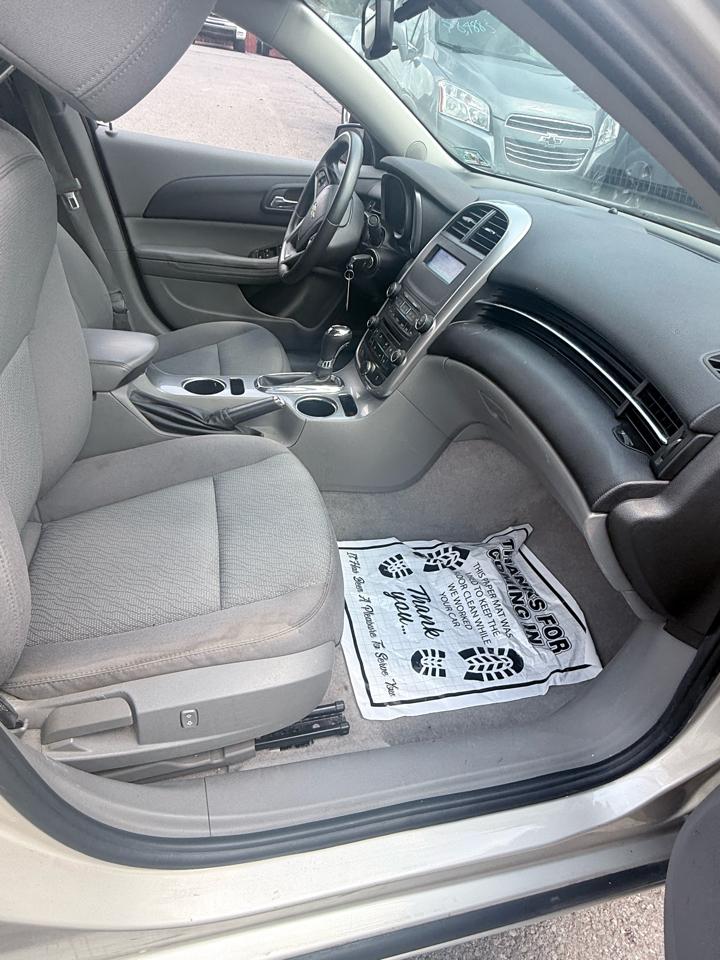 Chevrolet Malibu 4dr Sdn LS w/1LS 2015