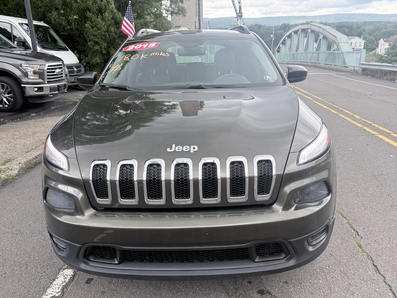Jeep Cherokee 4WD 4dr Sport 2015
