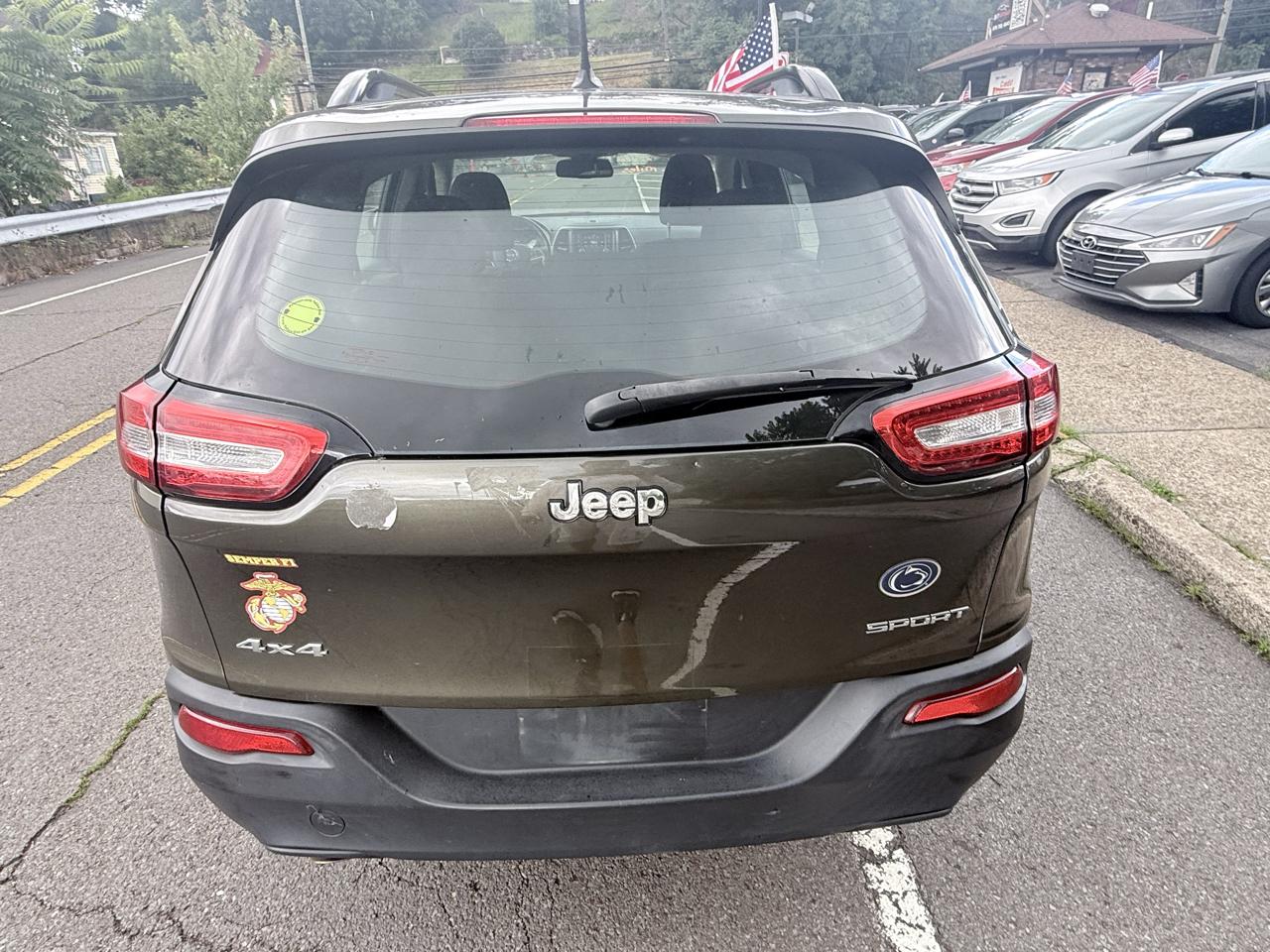 Jeep Cherokee 4WD 4dr Sport 2015