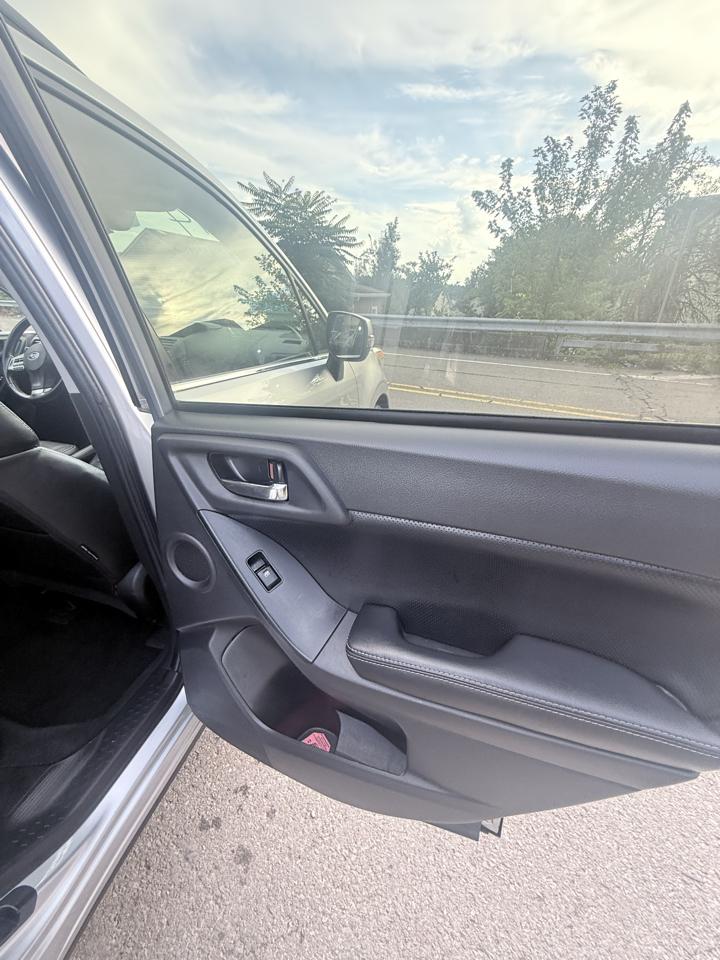 Subaru Forester 4dr Auto 2.5i Touring PZEV 2014