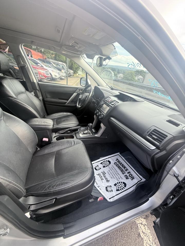 Subaru Forester 4dr Auto 2.5i Touring PZEV 2014