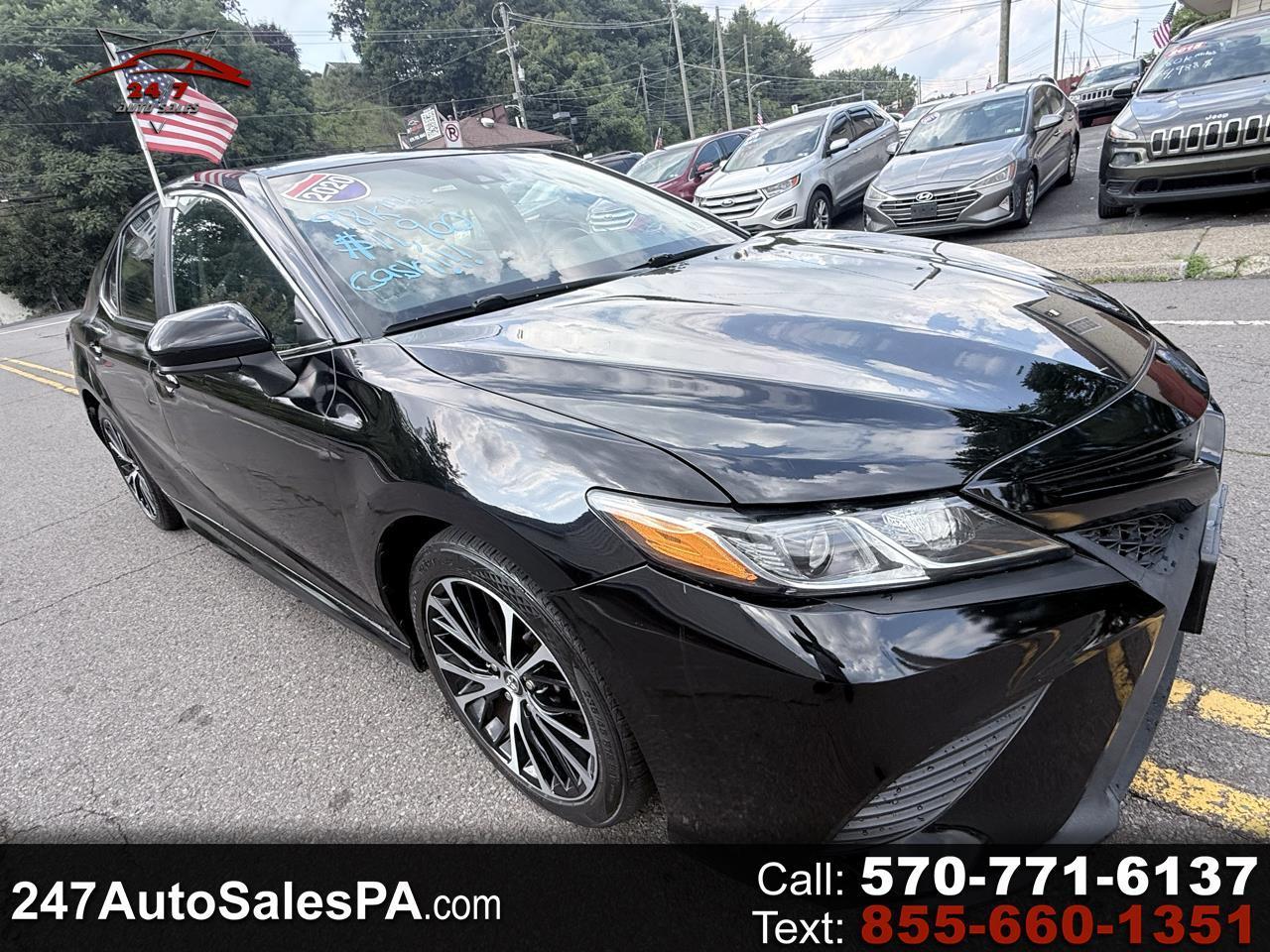Toyota Camry SE Auto (Natl) 2020