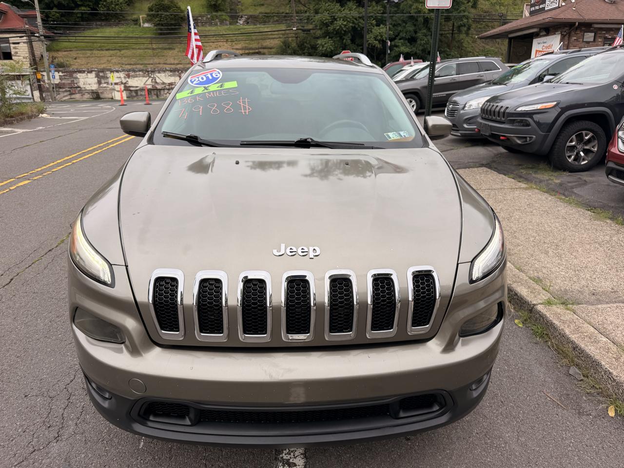 Jeep Cherokee 4WD 4dr Latitude 2016