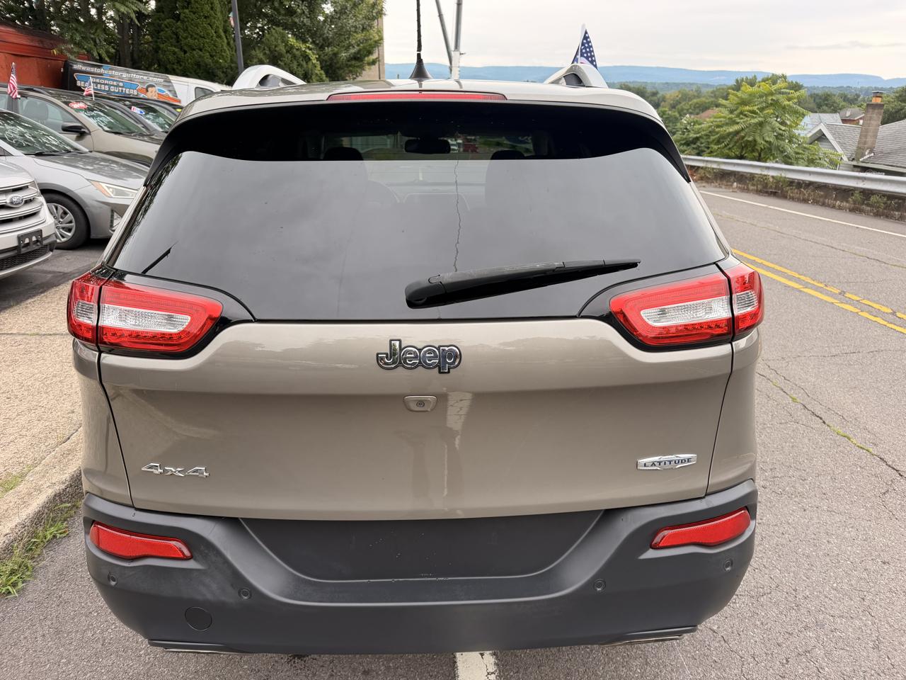 Jeep Cherokee 4WD 4dr Latitude 2016
