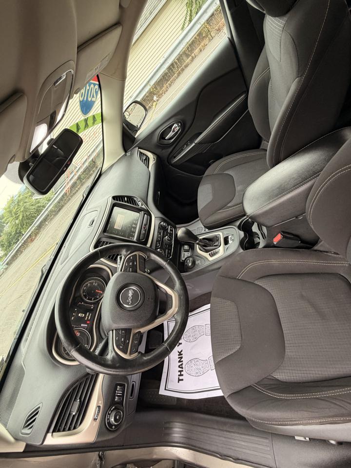Jeep Cherokee 4WD 4dr Latitude 2016