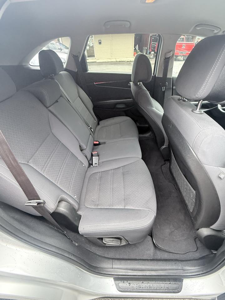 Kia Sorento AWD 4dr 2.4L LX 2016