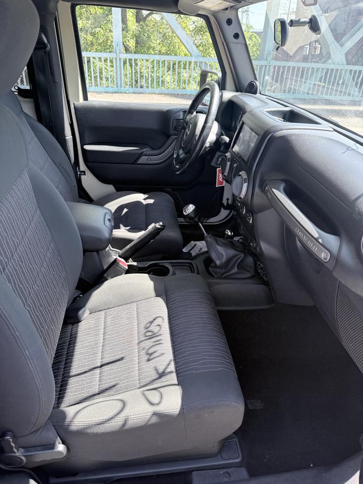 Jeep Wrangler 4WD 2dr Sport 2011