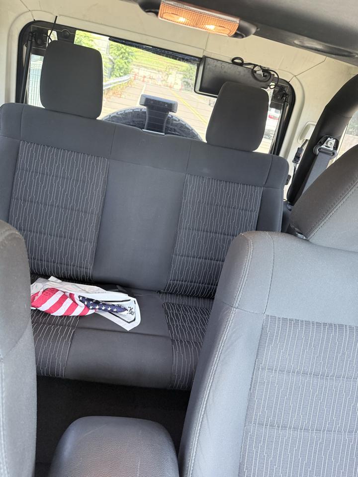 Jeep Wrangler 4WD 2dr Sport 2011