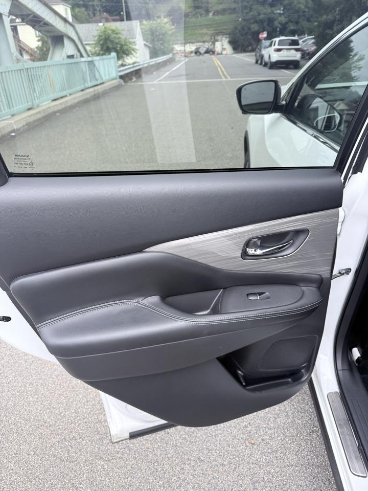 Nissan Murano AWD 4dr Platinum 2015