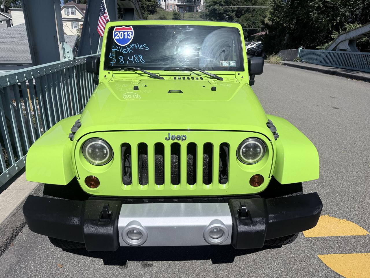 Jeep Wrangler Unlimited 4WD 4dr Sahara 2013