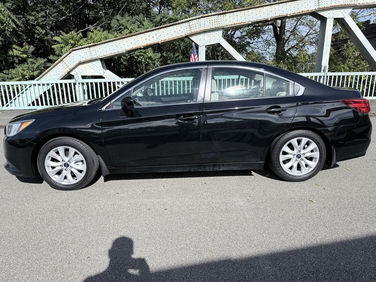 Subaru Legacy 4dr Sdn 2.5i Premium 2015