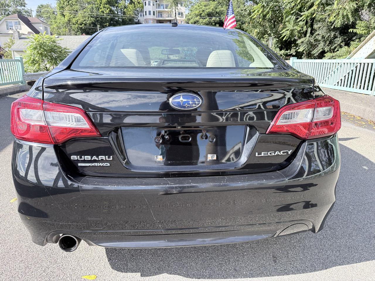 Subaru Legacy 4dr Sdn 2.5i Premium 2015
