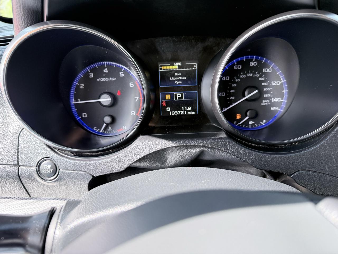 Subaru Legacy 4dr Sdn 2.5i Premium 2015