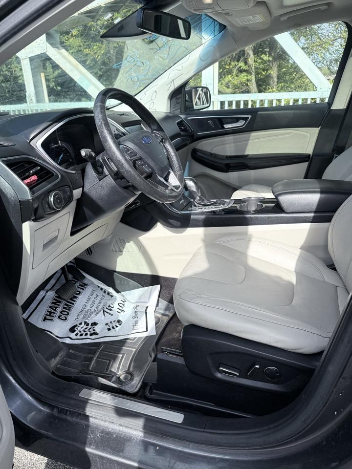 Ford Edge 4dr Titanium AWD 2016