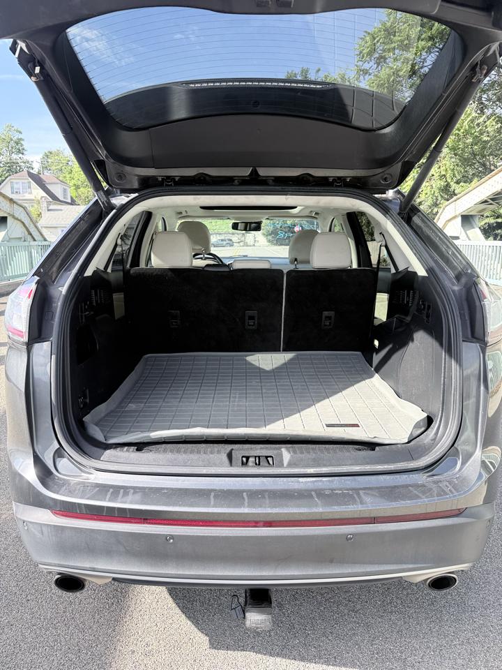 Ford Edge 4dr Titanium AWD 2016