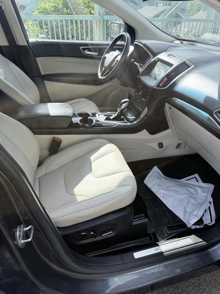 Ford Edge 4dr Titanium AWD 2016