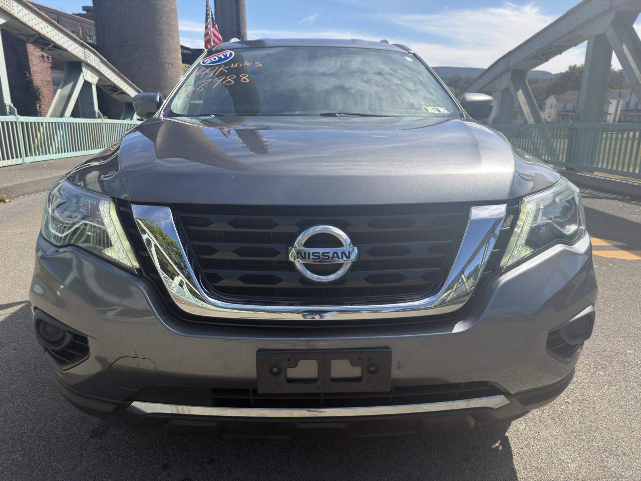 Nissan Pathfinder 4x4 S 2017