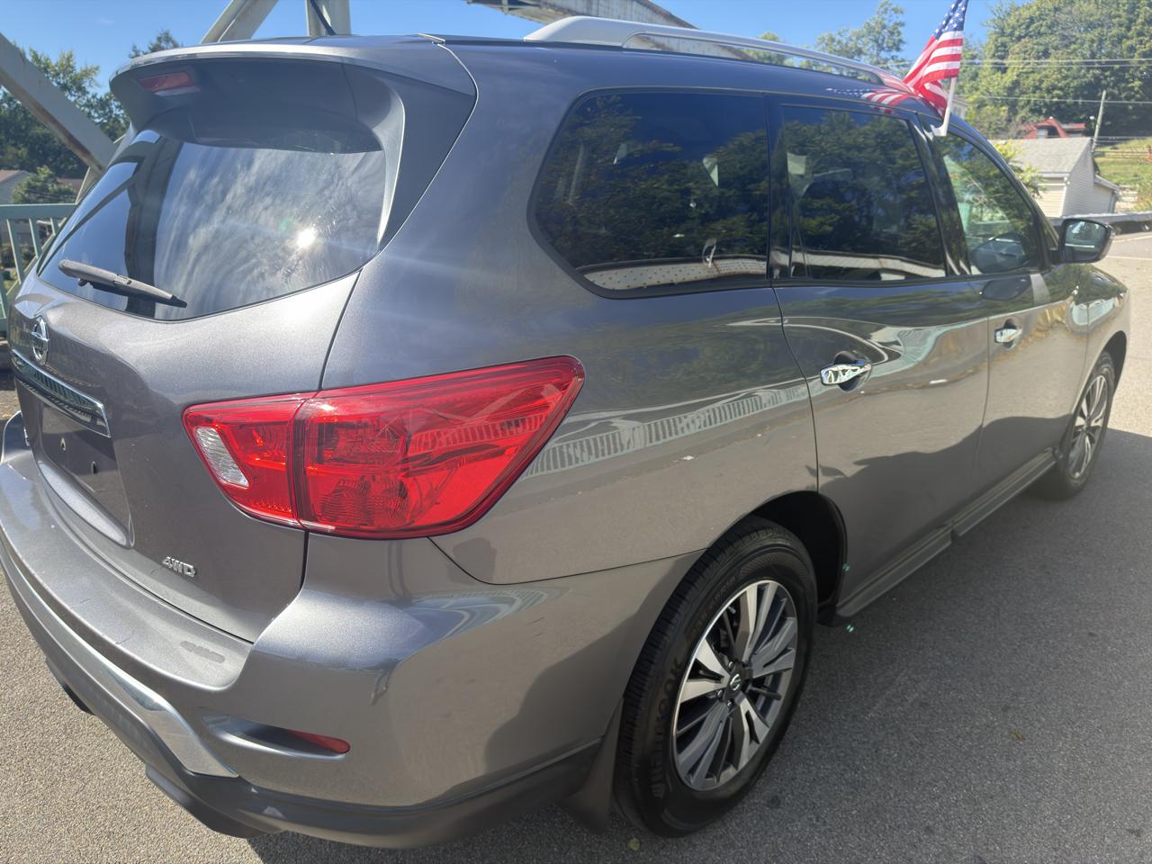 Nissan Pathfinder 4x4 S 2017