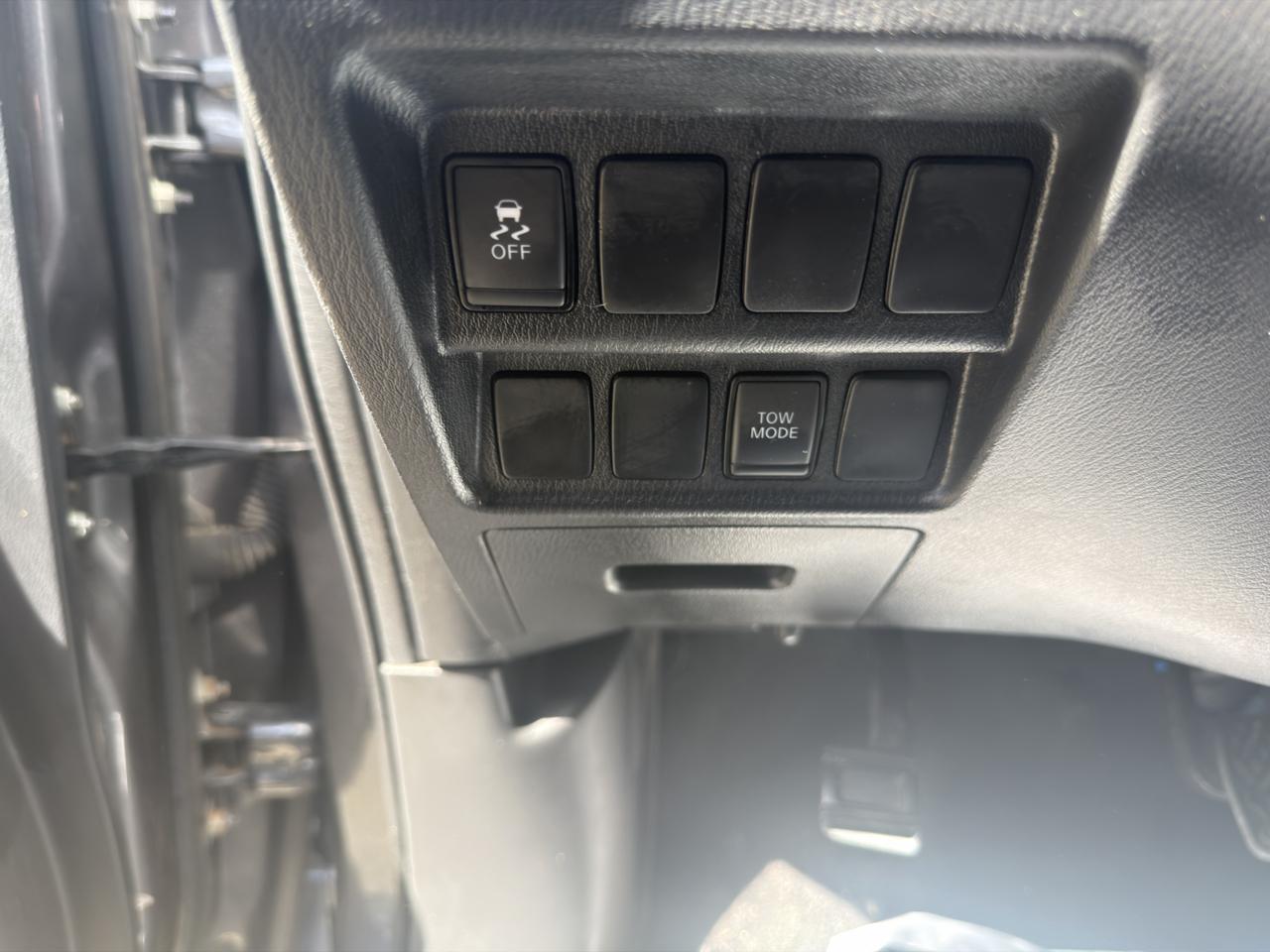 Nissan Pathfinder 4x4 S 2017