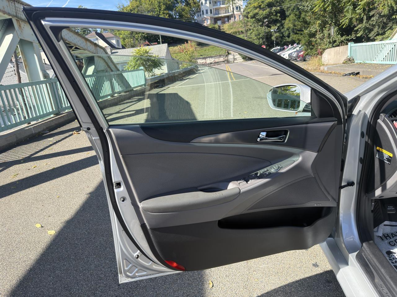 Hyundai Sonata Hybrid 4dr Sdn Limited 2015