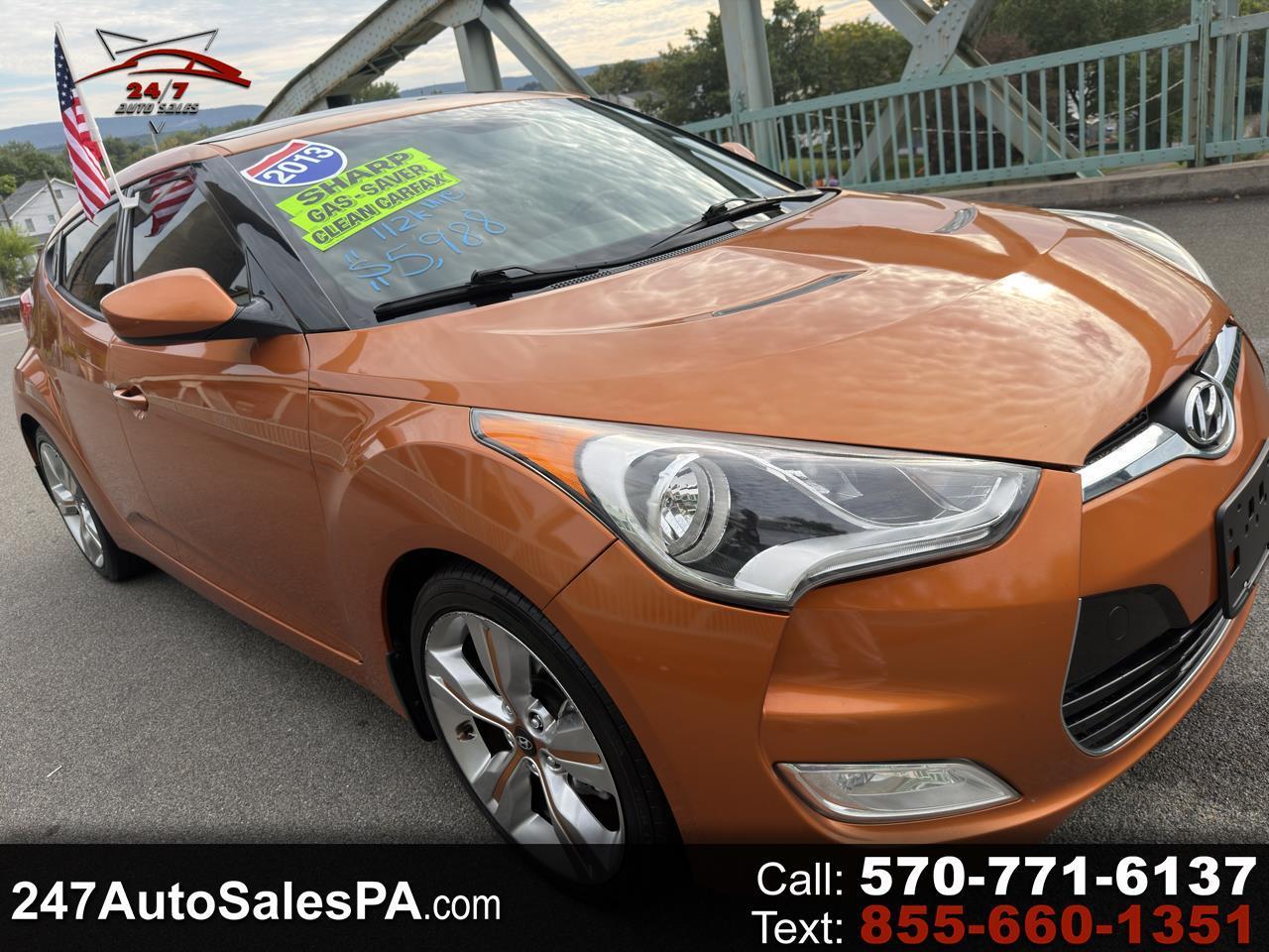 2013 Hyundai Veloster 3dr Cpe Auto w/Black Int