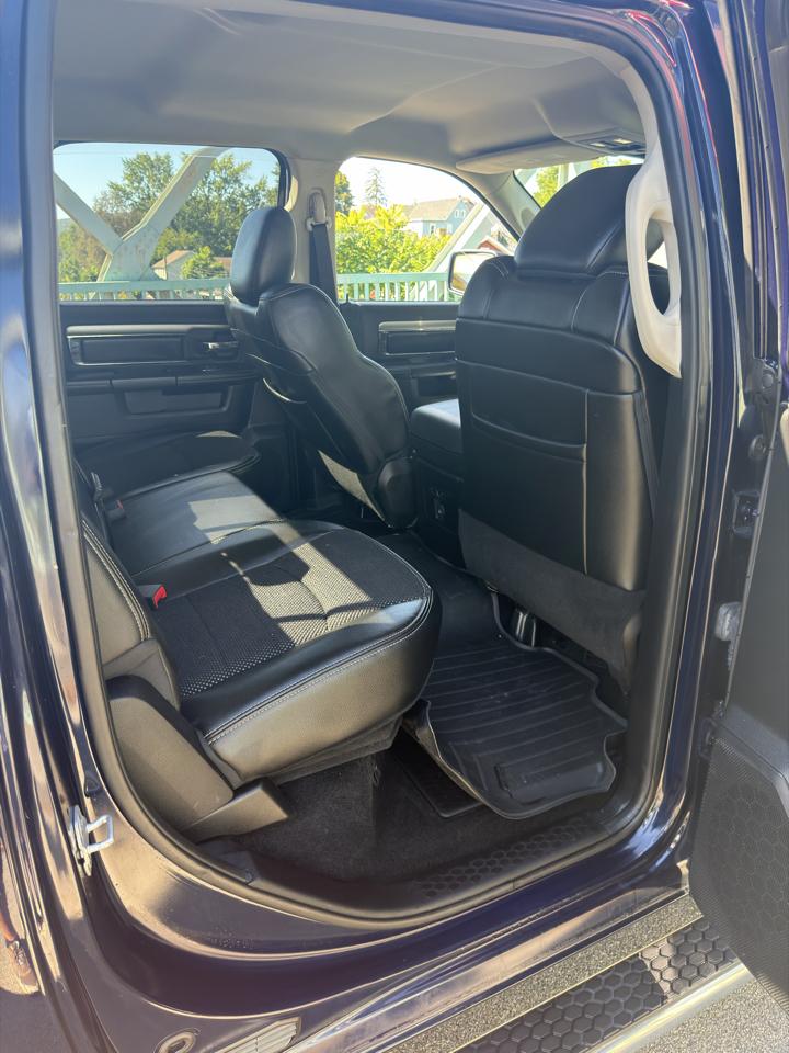RAM 1500 4WD Crew Cab 140.5" Sport 2013