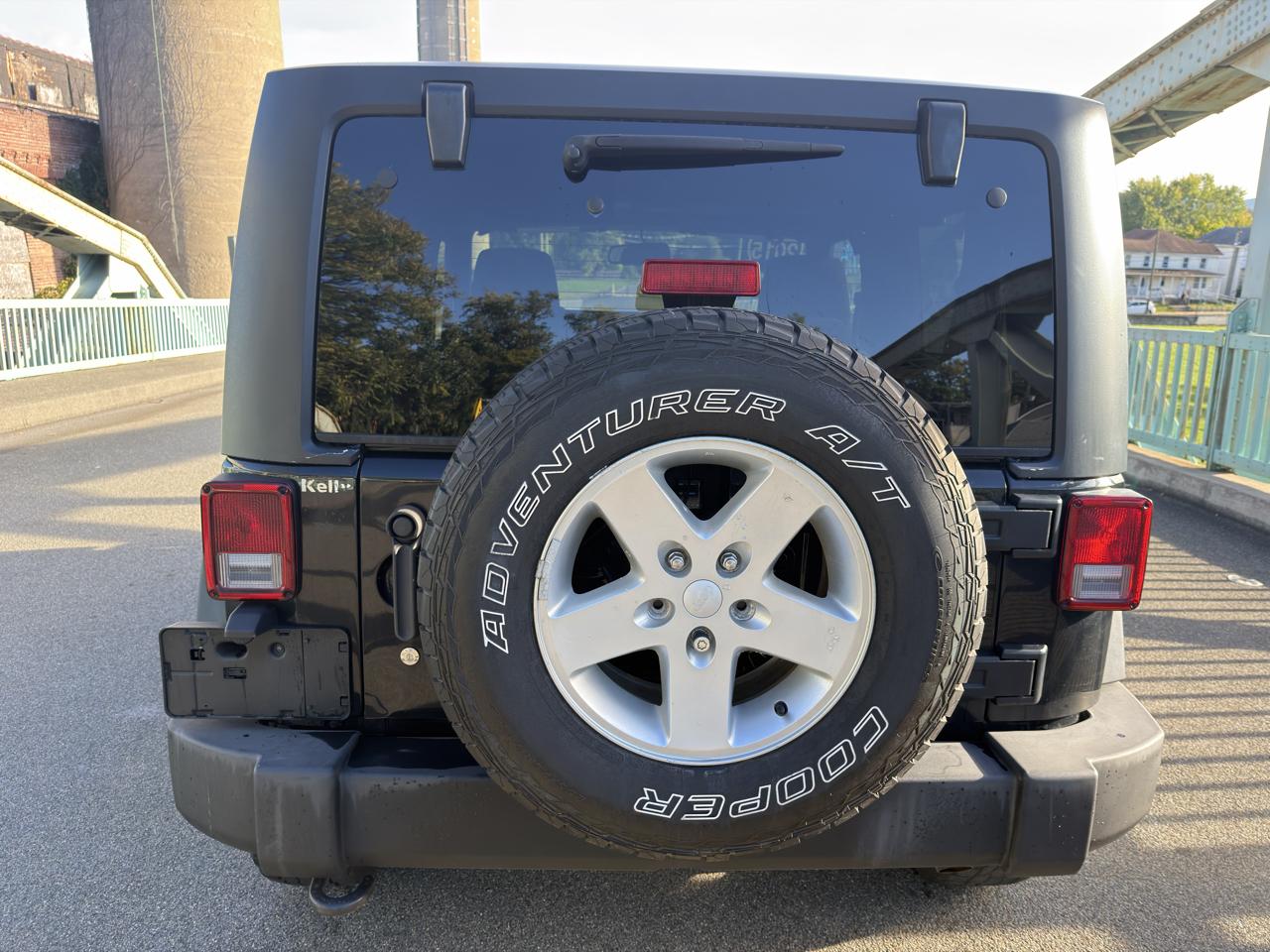 Jeep Wrangler 4WD 2dr Sport 2015