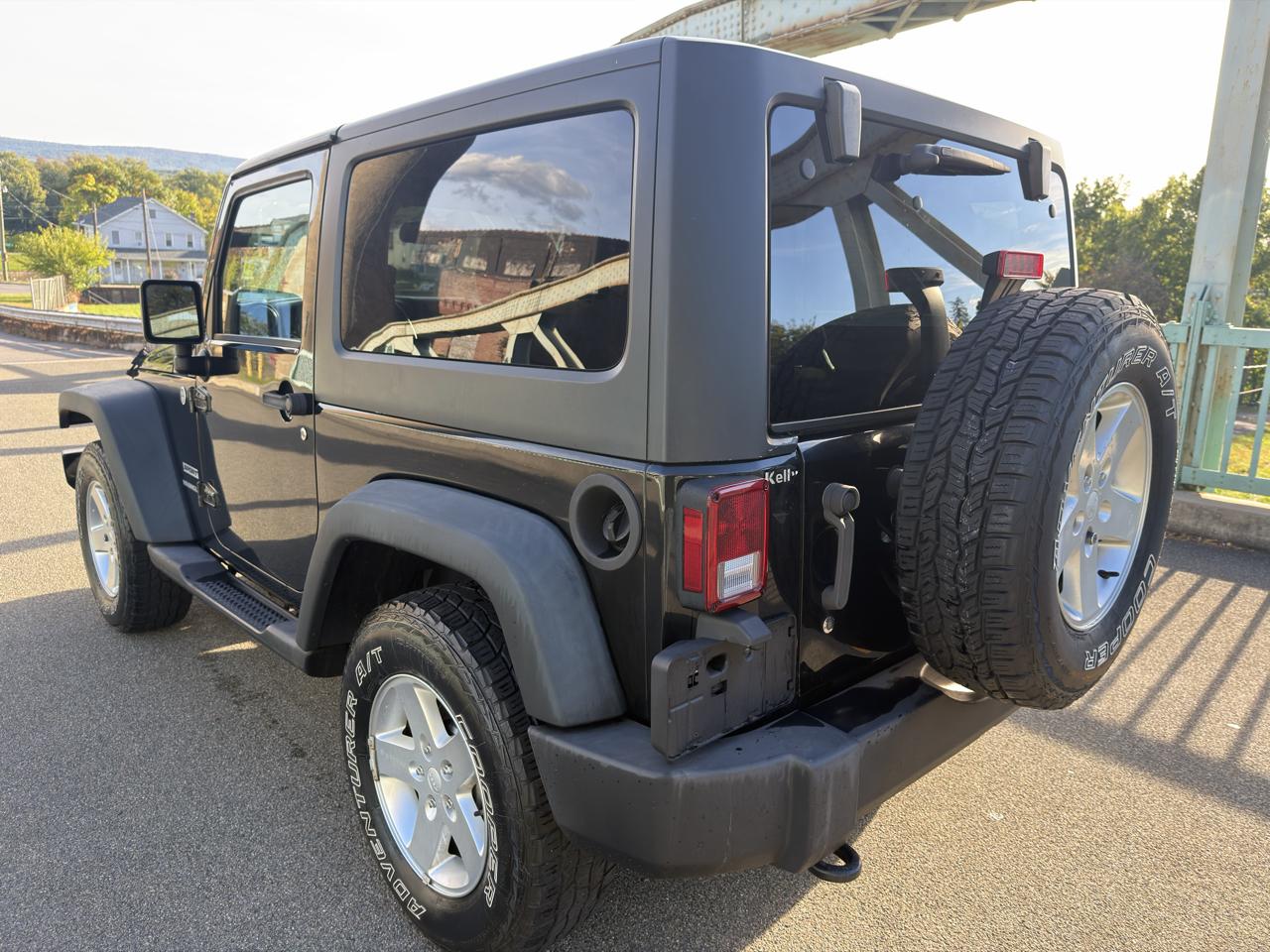 Jeep Wrangler 4WD 2dr Sport 2015
