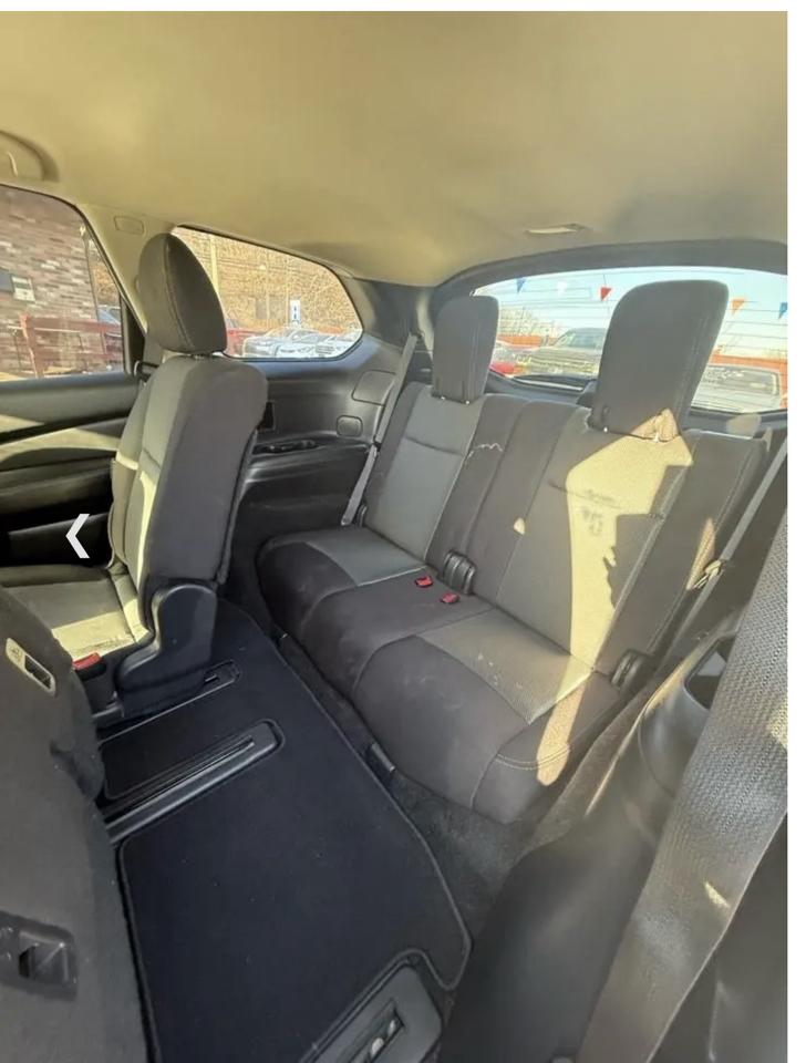 Nissan Pathfinder 4x4 SV 2019
