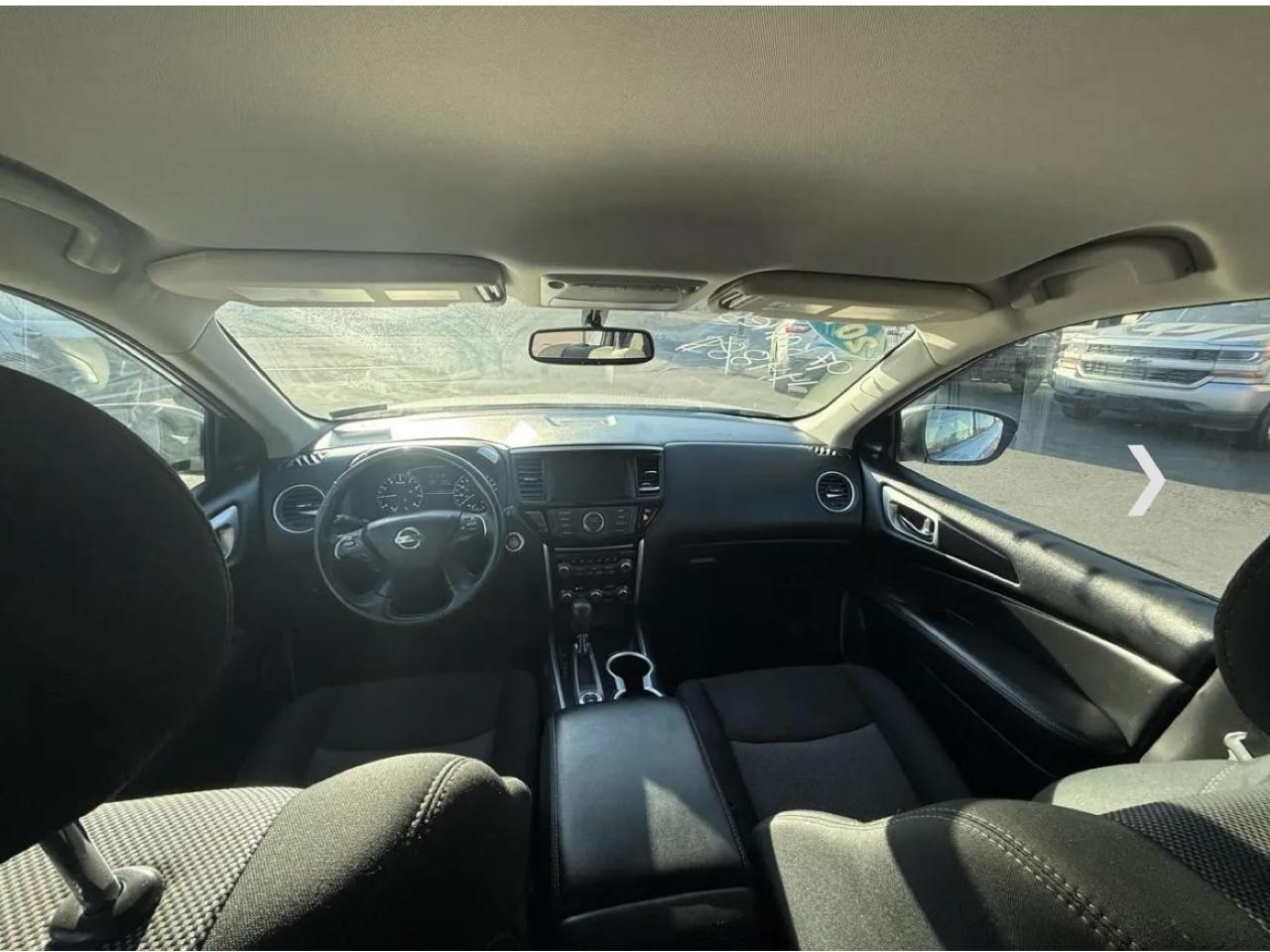 Nissan Pathfinder 4x4 SV 2019