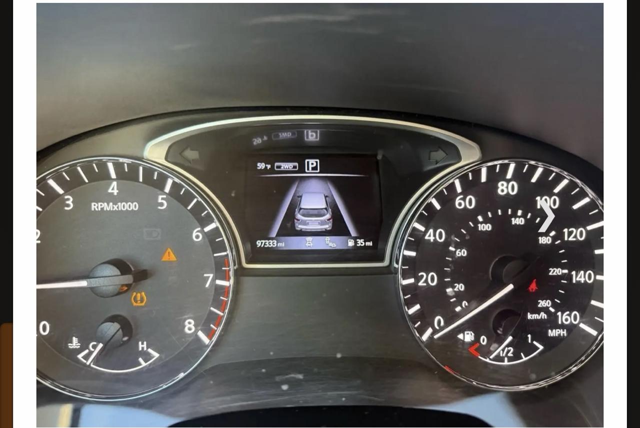 Nissan Pathfinder 4x4 SV 2019