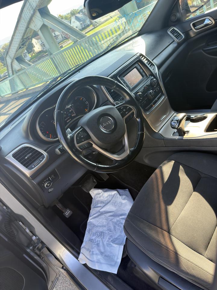 Jeep Grand Cherokee 4WD 4dr Laredo 2014