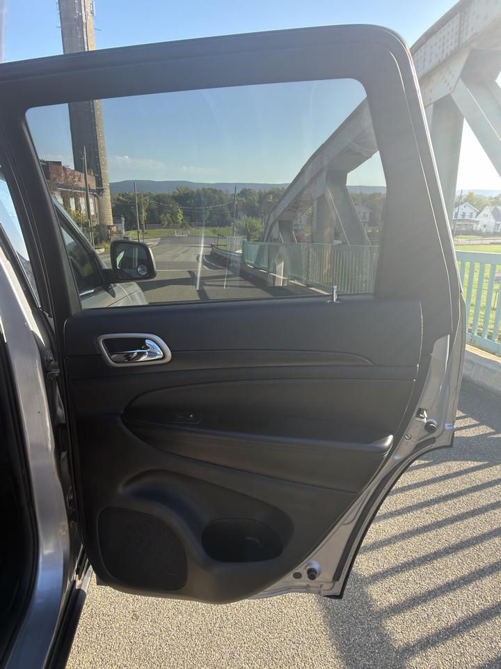 Jeep Grand Cherokee 4WD 4dr Laredo 2014